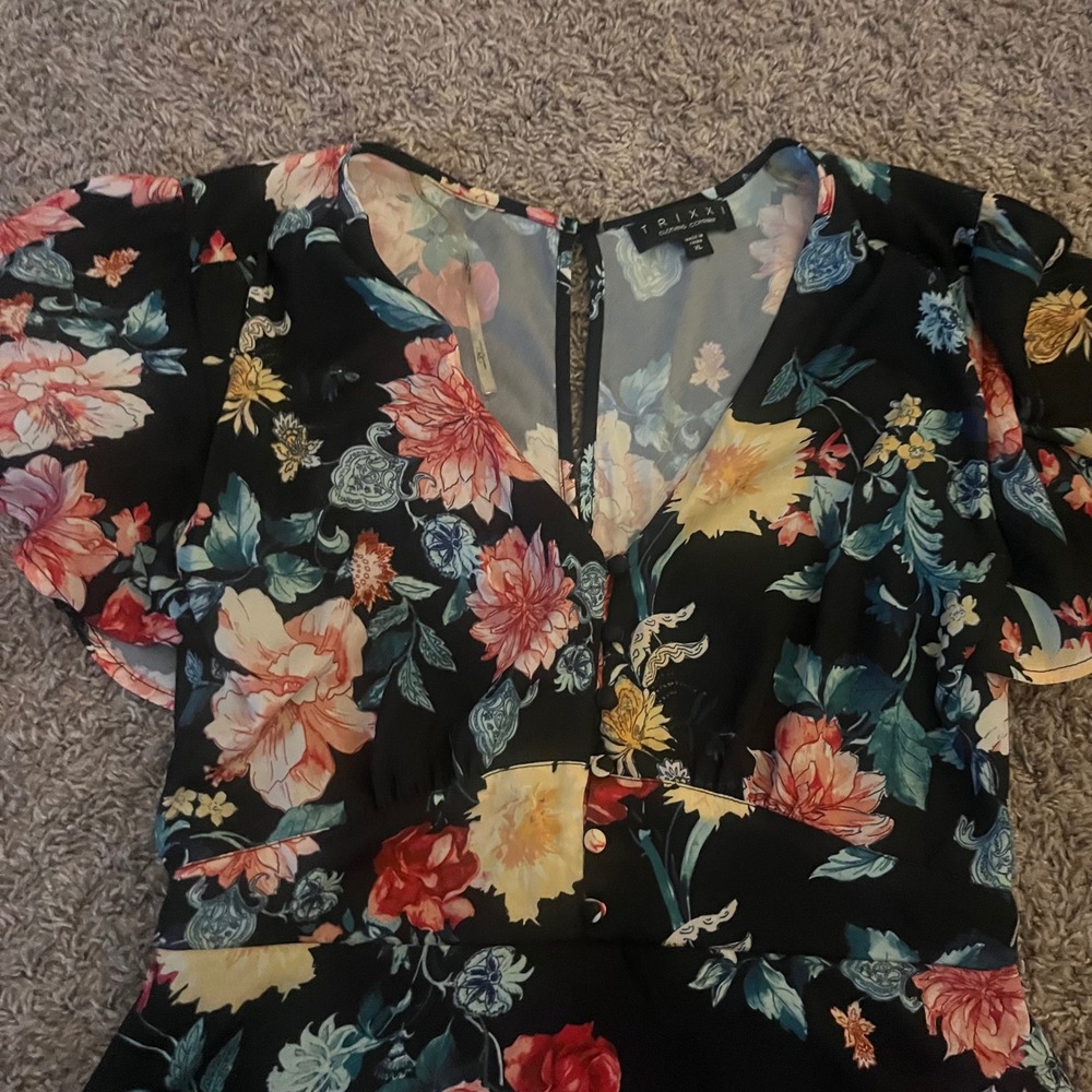 Trixxi Floral Mini Dress Black V-Neck Flutter Sleeve XL 26R4511EVI - Picture 3 of 7